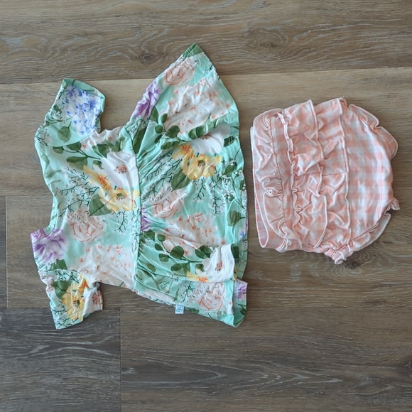 Posh Peanut Baby Short Sleeve Peplum Ruffles Bummie Set - Picture 3 of 3